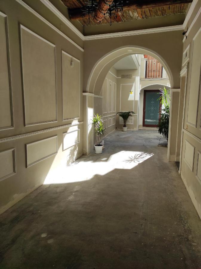 Affittacamere Silvagni Caserta Bagian luar foto